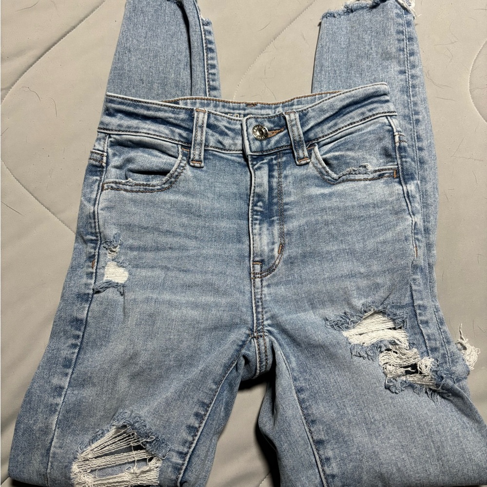 Distressed Light Blue Women's Jeans 000